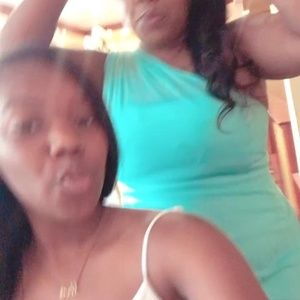 Meet your Posher, Ebony